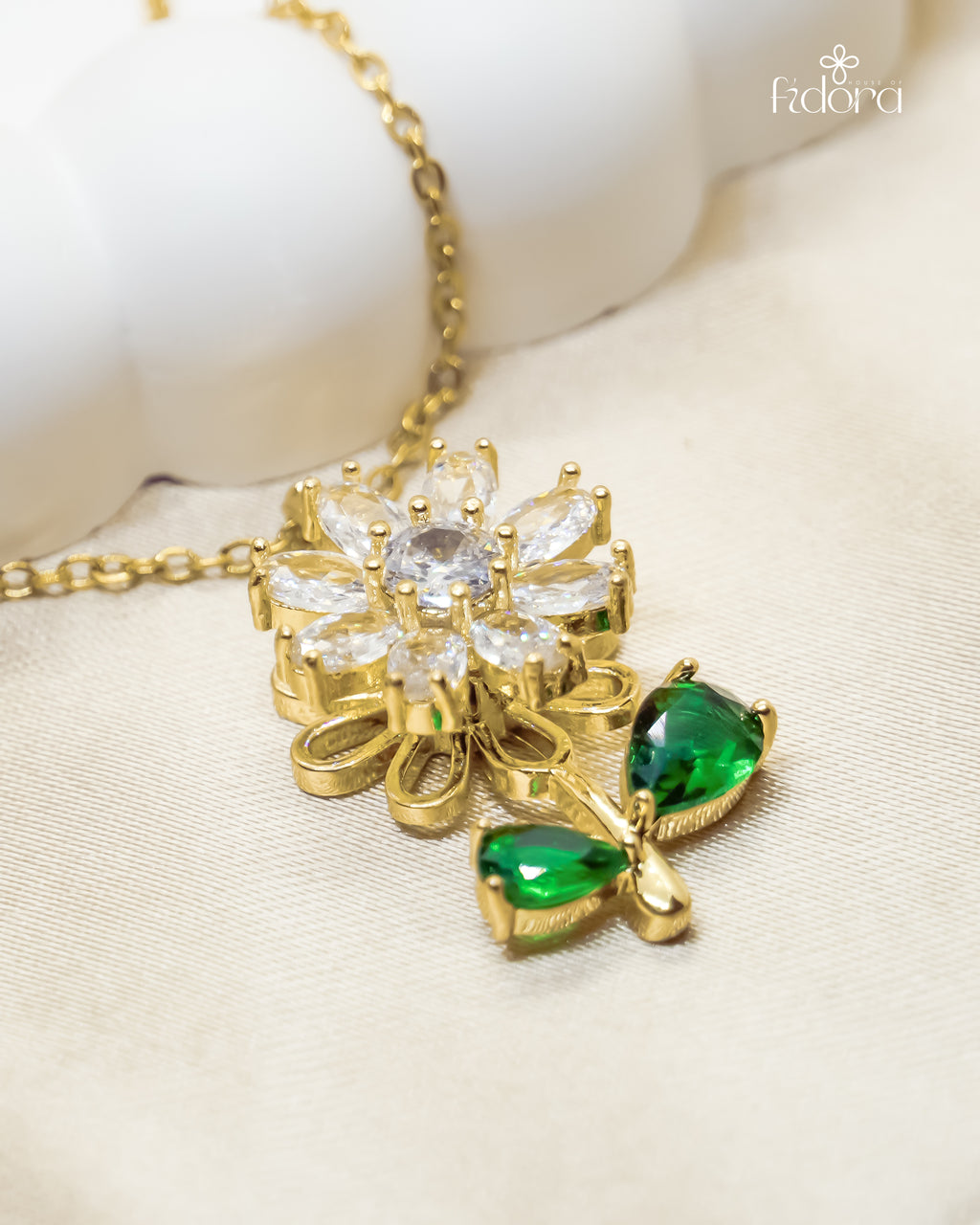 Modern anti-tarnish pendant- Lightweight Daily Wear Jewellery