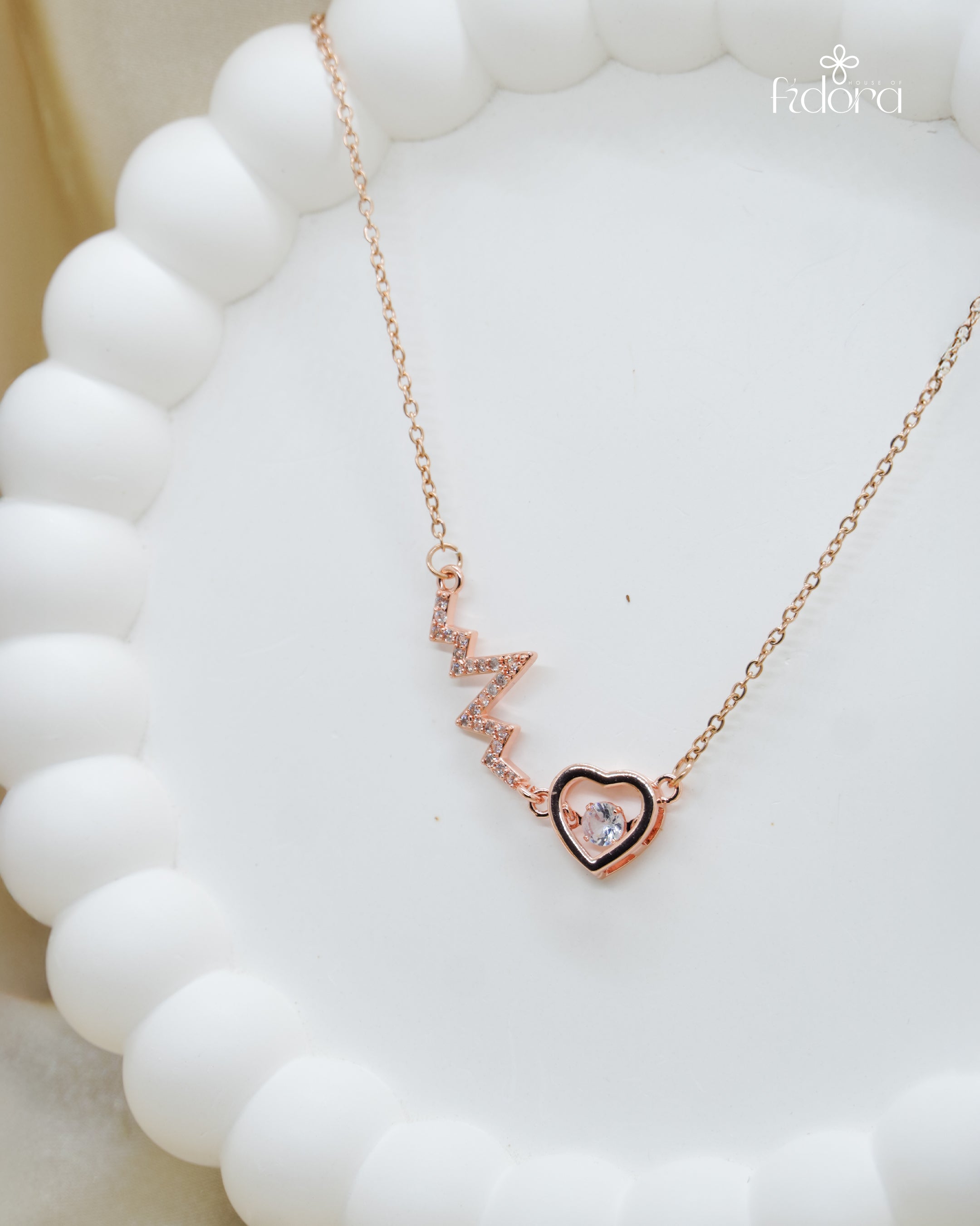 Heart beat rose gold pendant chain for daily wear
